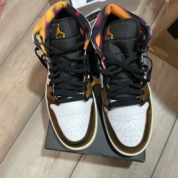 Nike Air Jordan 1 mid-SE DQ8417 071 size 10 - Picture 3 of 6